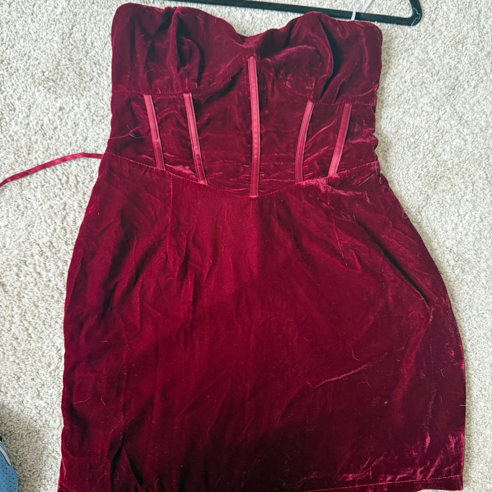 Lulu's Burgundy Velvet Corset Strapless Dress